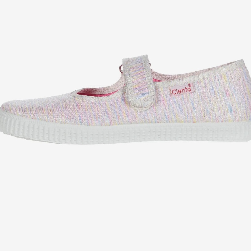 Cienta® Kids Shoes Mary Jane sneakers.
